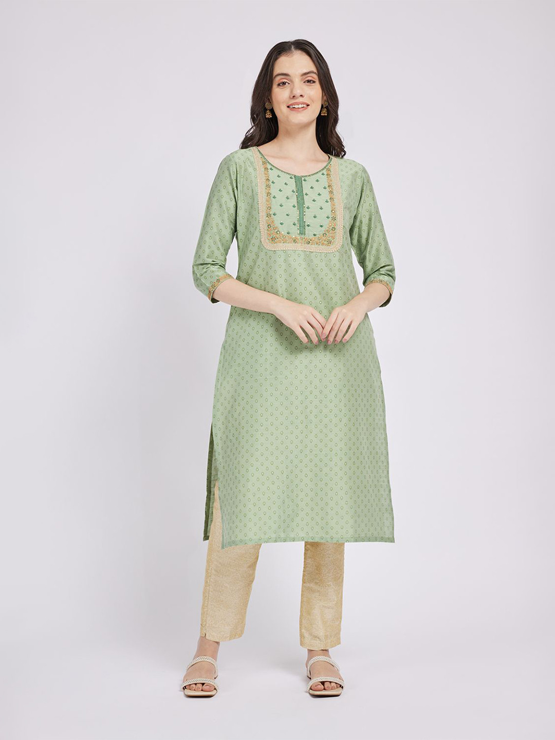 Span Women Polka Dots Printed Round Neck Calf Length Kurta Aari Work