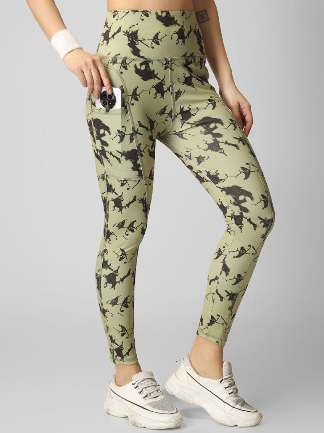 POOJARAN SAREE Printed Full Stretchy  Yoga Rapid-Dry Tights