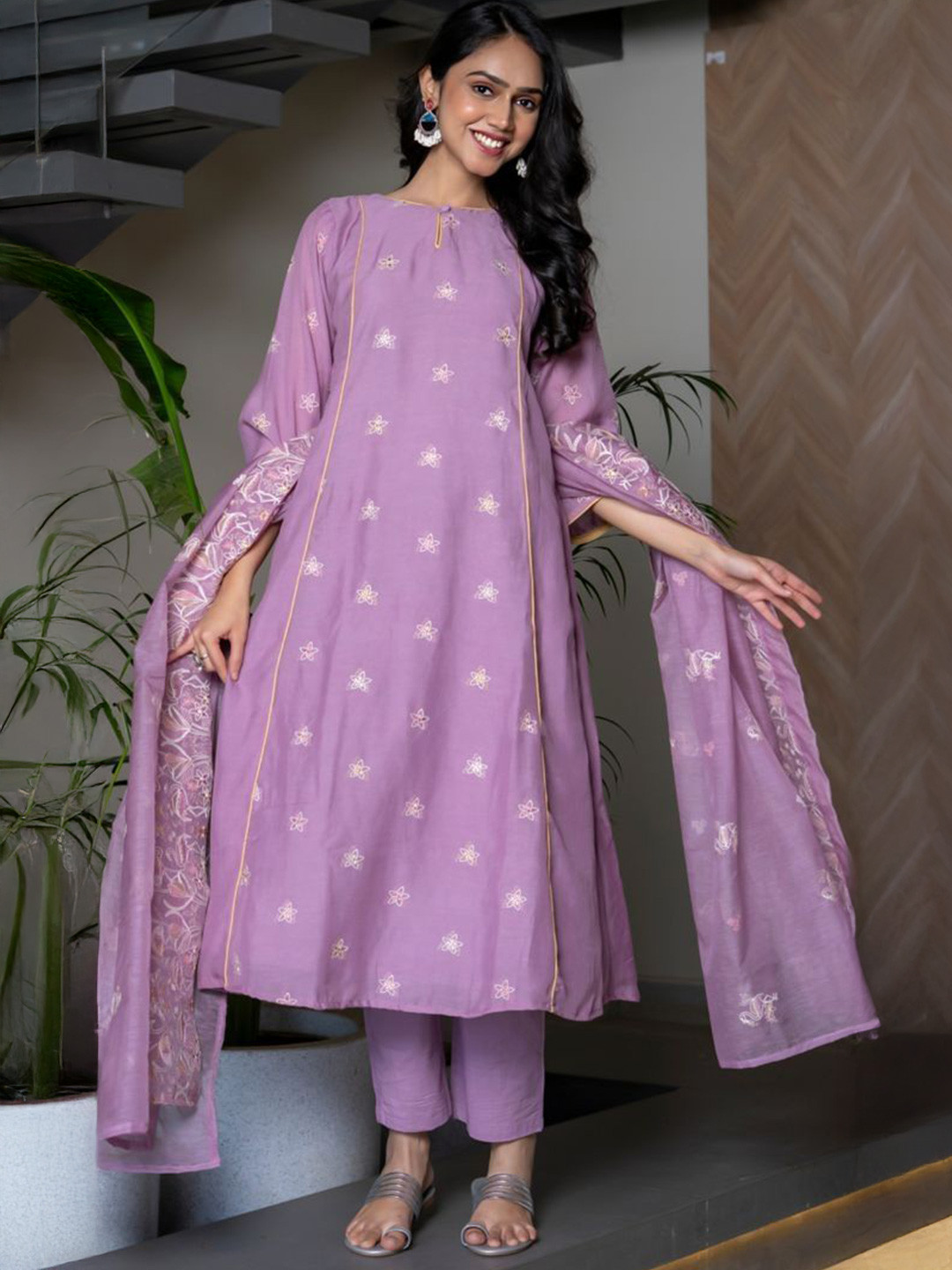 HOUSE OF JAMOTI Women Zehra Lavender Kurta Set