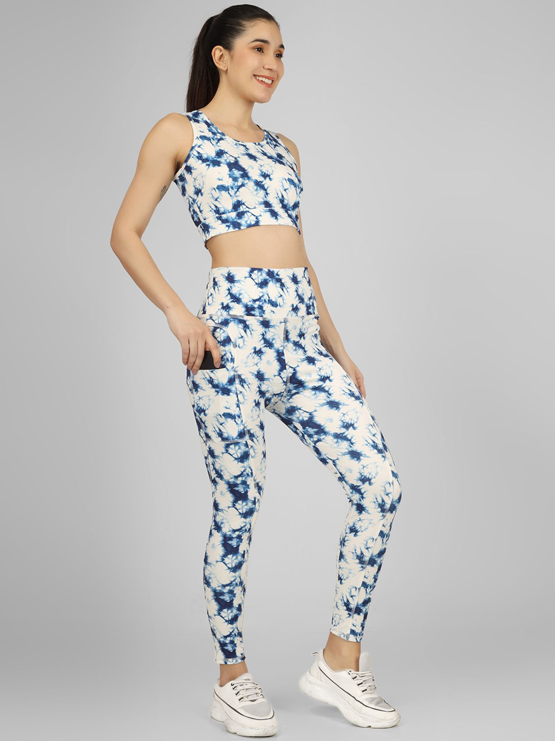 POOJARAN SAREE Printed Comfy Fit Tracksuits