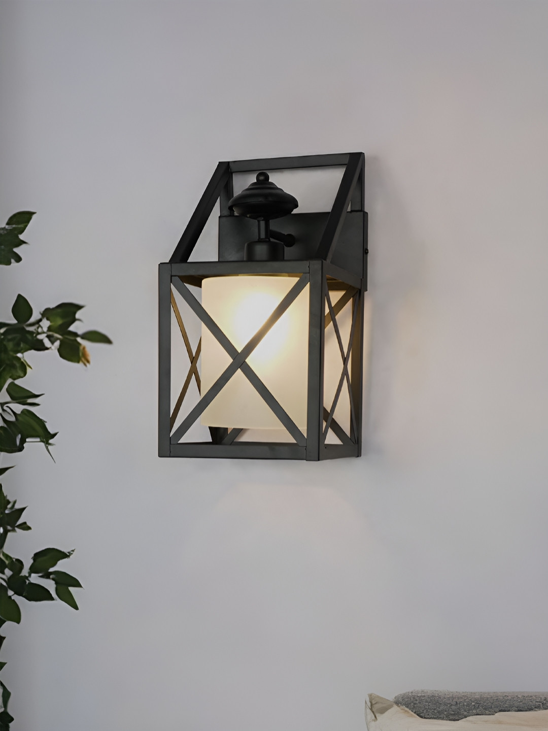 Fos Lighting Black Metal Abstract Shaped Shaped Wall Lamp