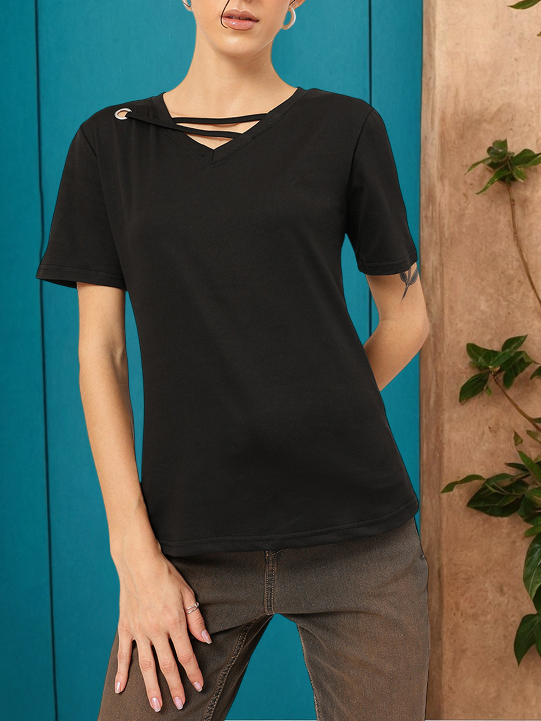 DressBerry Cozy Chic Strap & Ring Detail V-Neck Top