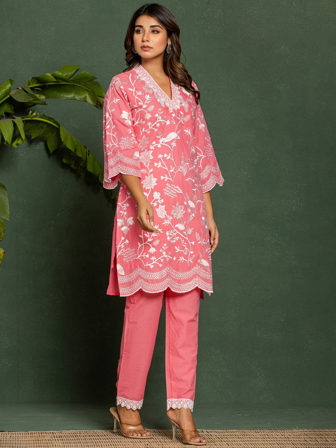 AUTUMN LANE Lipika Blush Embroidered Cotton Co-Ord Set