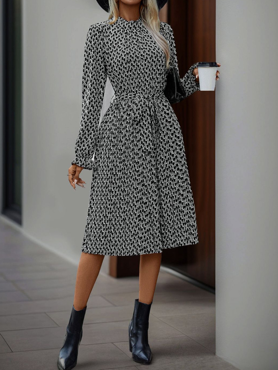 KPOP Woman Abstrect  Print Regular  A-Line Midi Dress