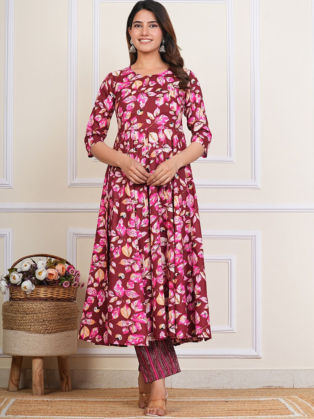 PRIYAGANI GARMENTS Floral Printed Keyhole Neck Pure Cotton Anarkali Kurta With Trousers