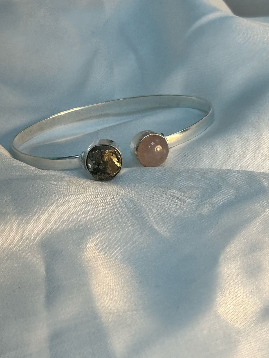 Ore Healing Crystals Silver-Plated Quartz Cuff Bracelet