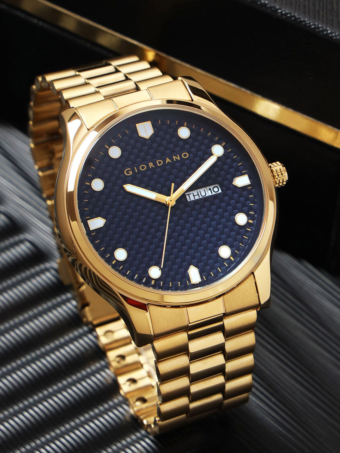 GIORDANO Men Embellished Dial & Stainless Steel Straps Analogue Watch GZ-50122-55