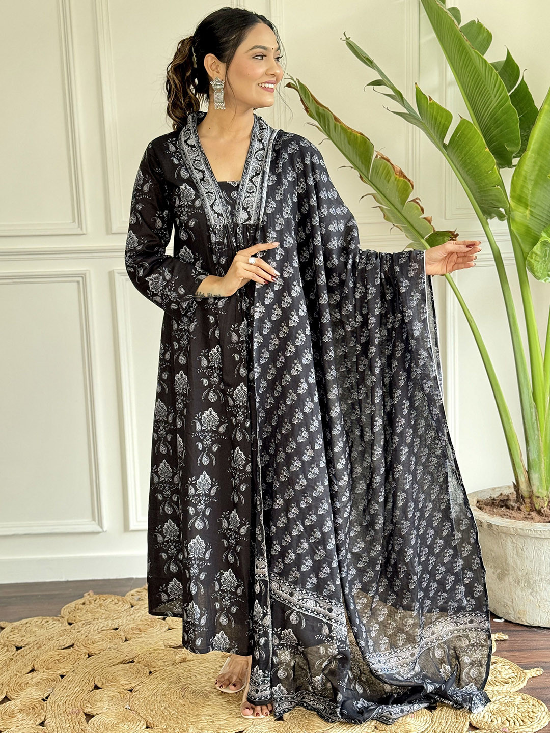 JAPNAAM Women Paisley Printed Cotton Kurta with Trouser & Dupatta