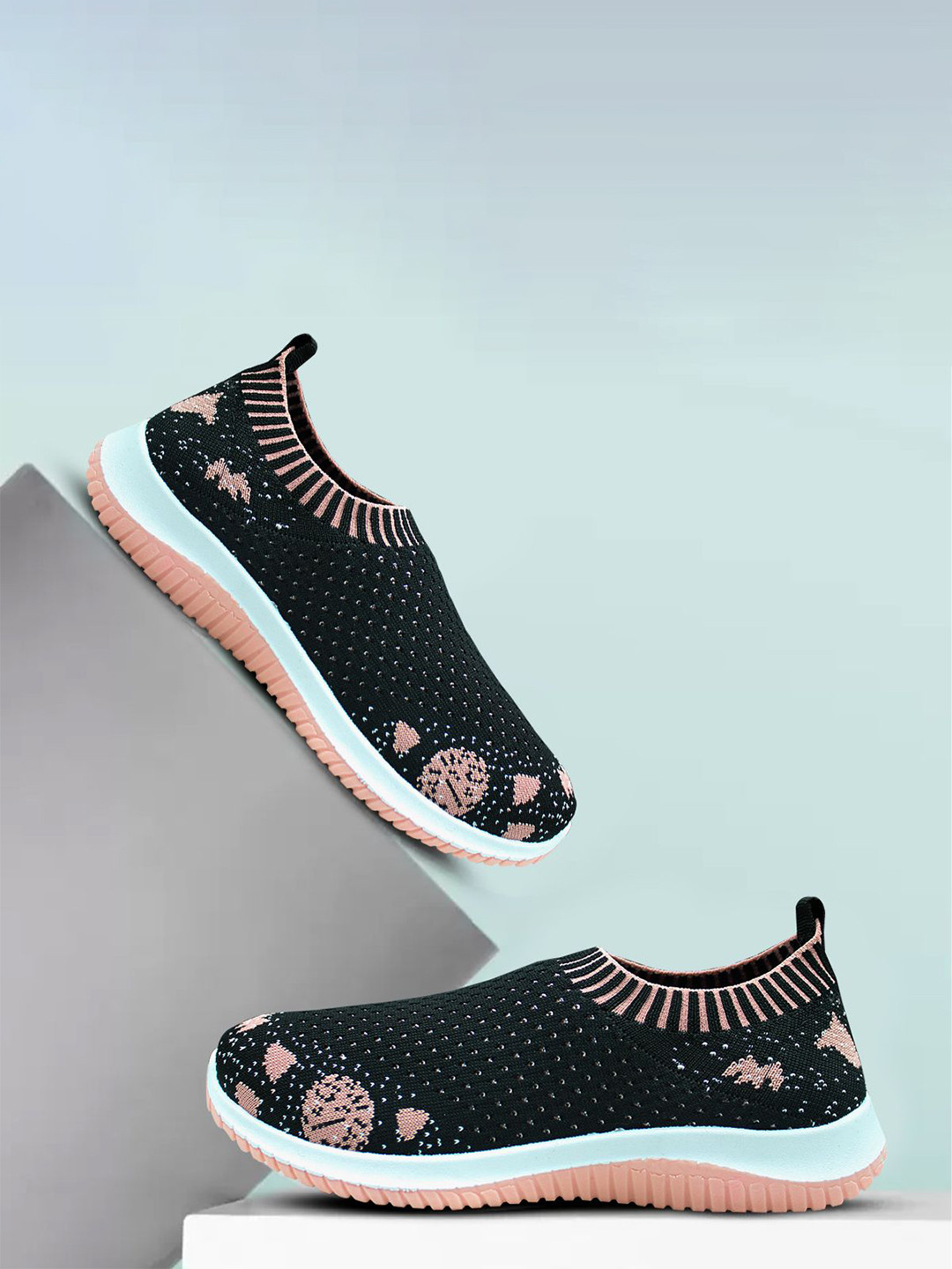 WALKLINE Women Slip-On Walking Shoes