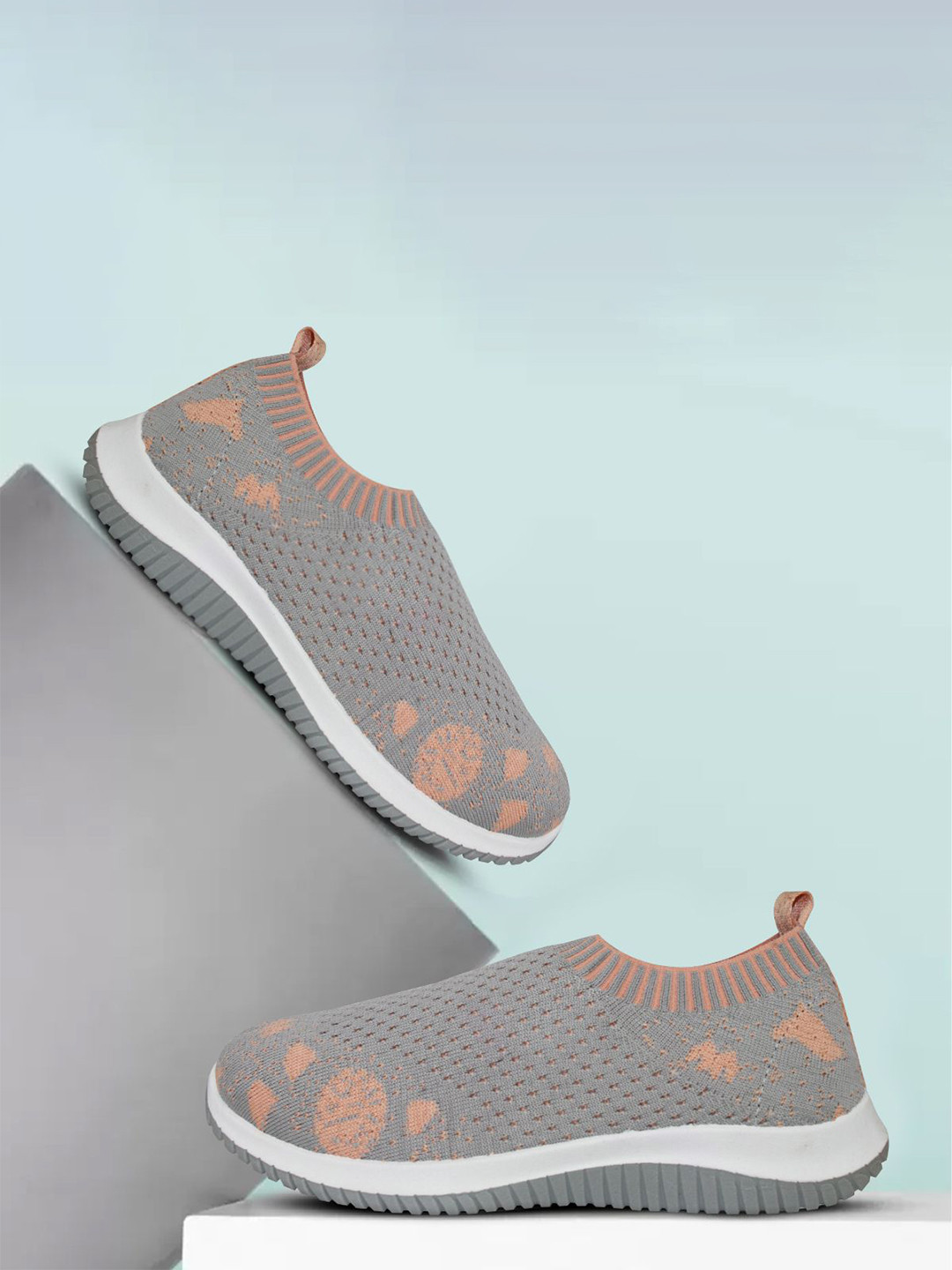 WALKLINE Women Slip-On Walking Shoes