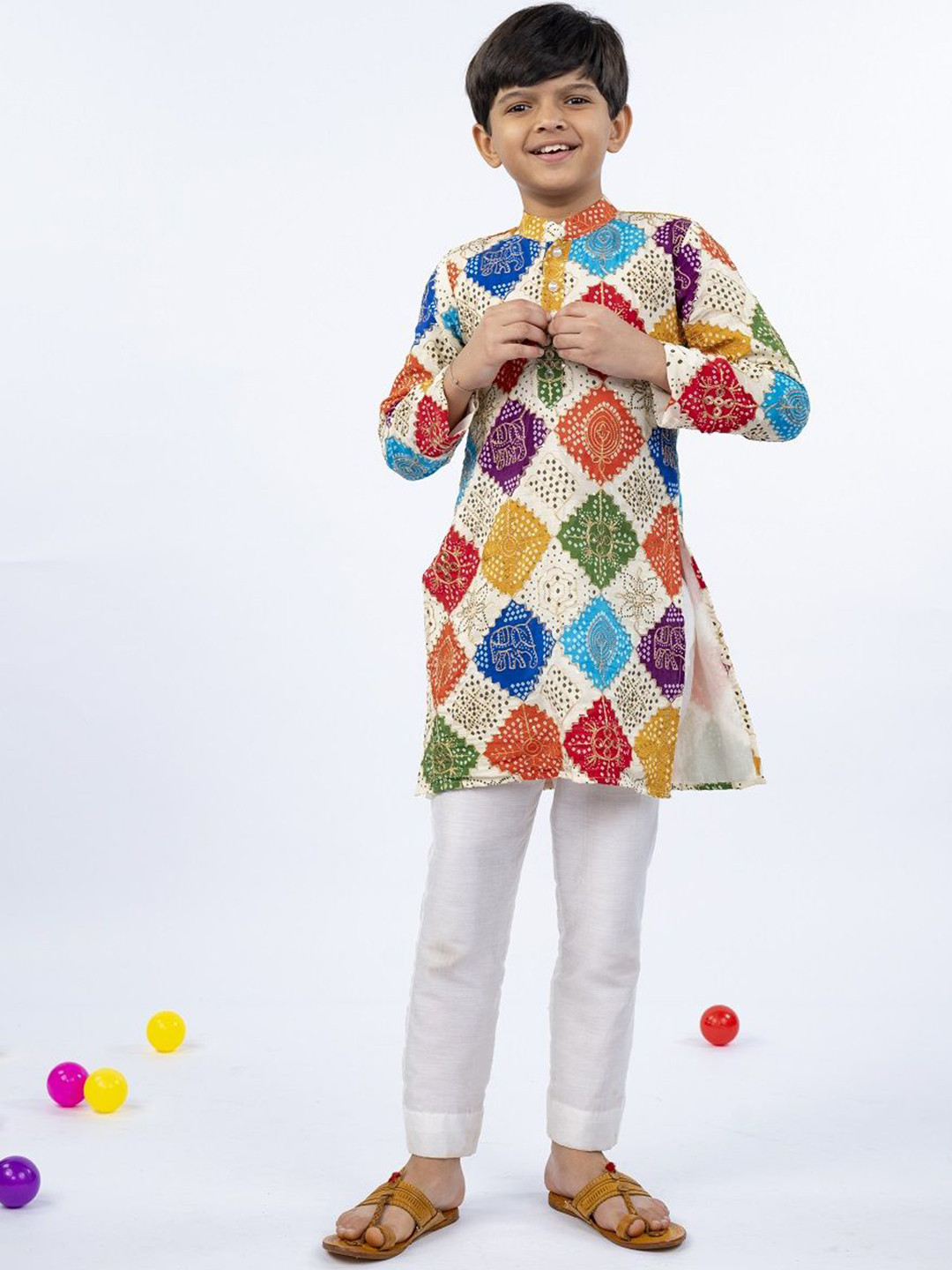 Jilmil Boys Embroidered Regular Kurta with Pyjamas Kurta Sets