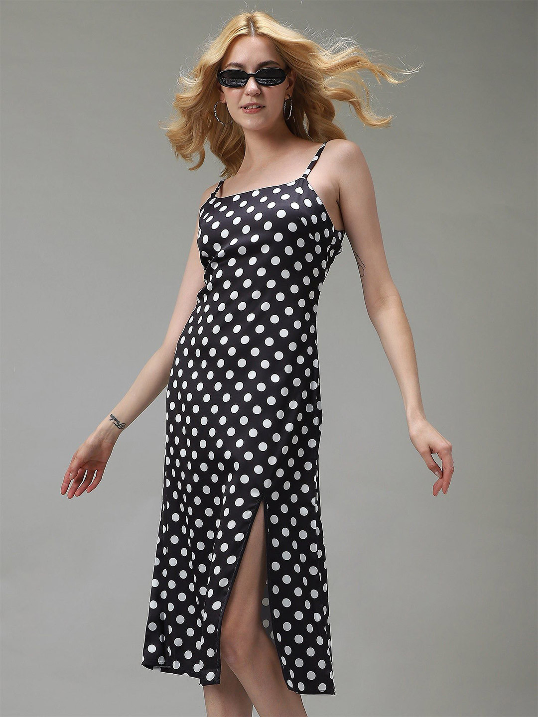 Outzidr Black Side Slit Satin Dress