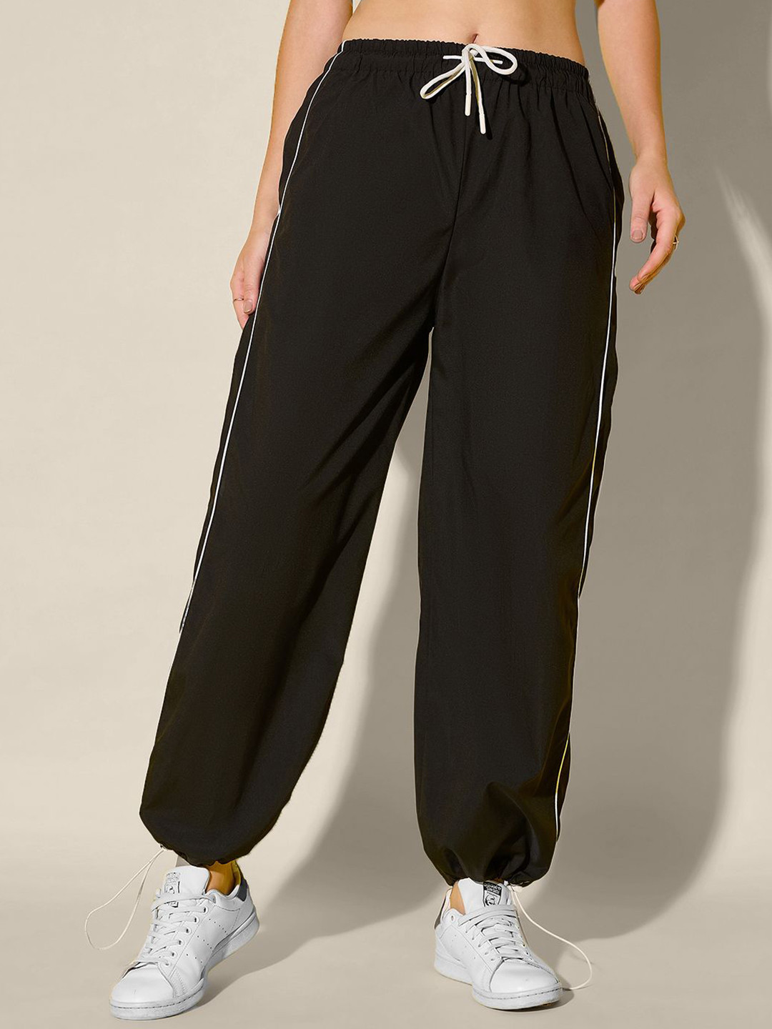 CORSICA Women Relaxed High-Rise Wrinkle Free Joggers