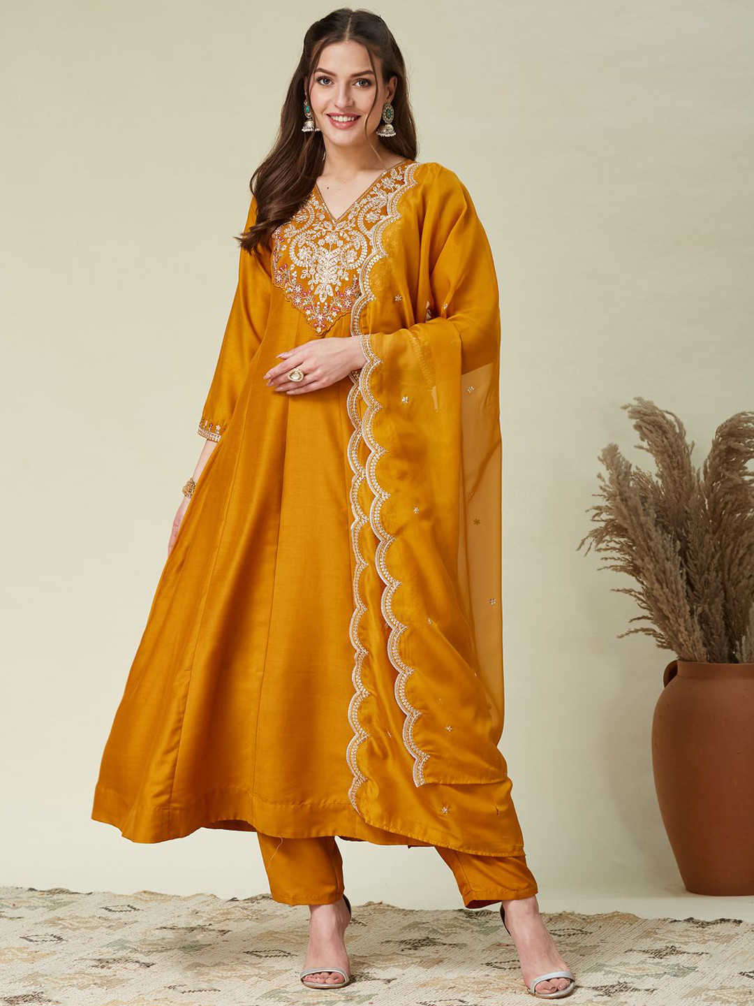 MOKOSH Embroidered V-Neck Anarkali Kurta With Trousers And Dupatta