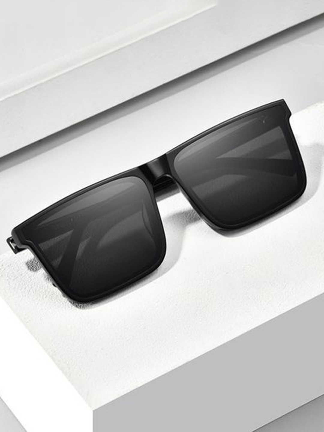 SPADEACES Men Square Sunglasses with Polarised Lens SP Vienna Black