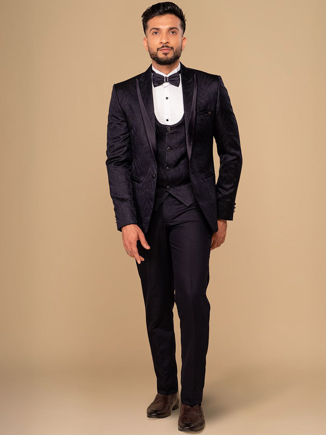 Neumen Self Designed Single-Breasted Three-Piece Suit