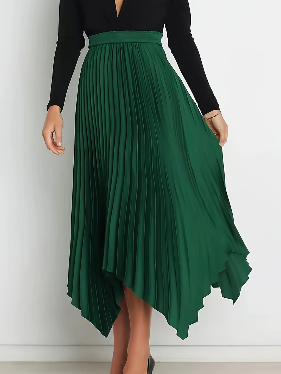 Outzidr Pleated Midi-Length Skirt