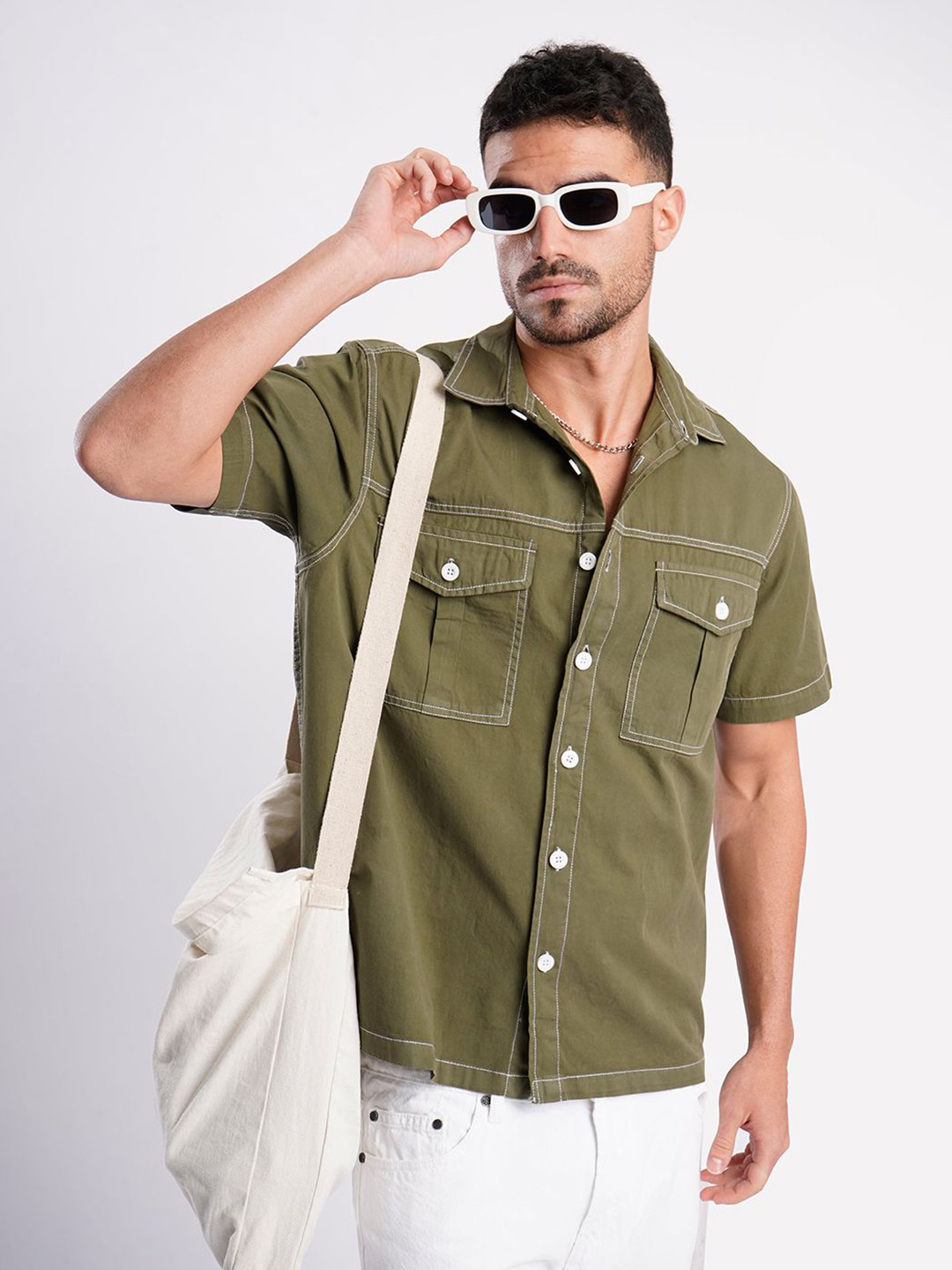 Bene Kleed Men Contrast Stitch Casual Shirt