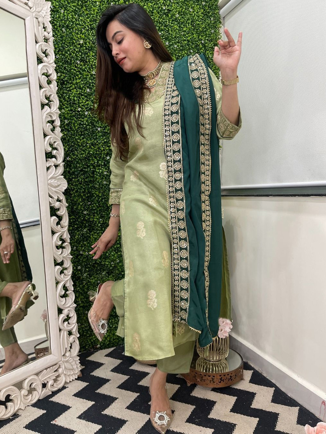 Anni Designer Floral Woven Design V-Neck Kurta with Trousers & With Dupatta