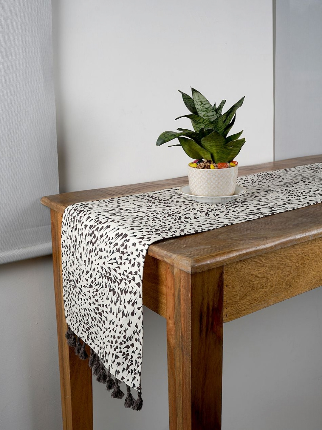 Myntra Elegant Homes Off-White & Brown Tadpoles Printed Pure Cotton Rectangular Runner