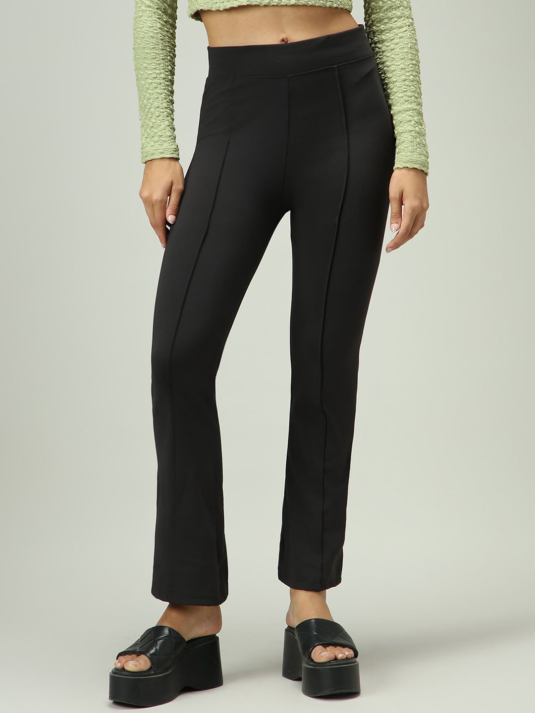 Outzidr Mid-Rise Fitted Flared Jeggings