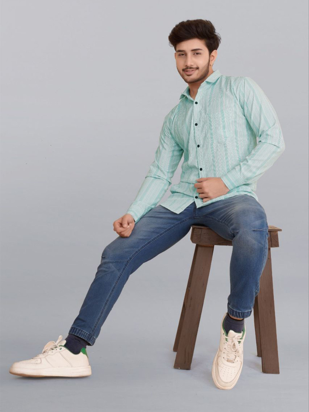 ISUEL FAB Men Blue Multi Stripes Formal Shirt