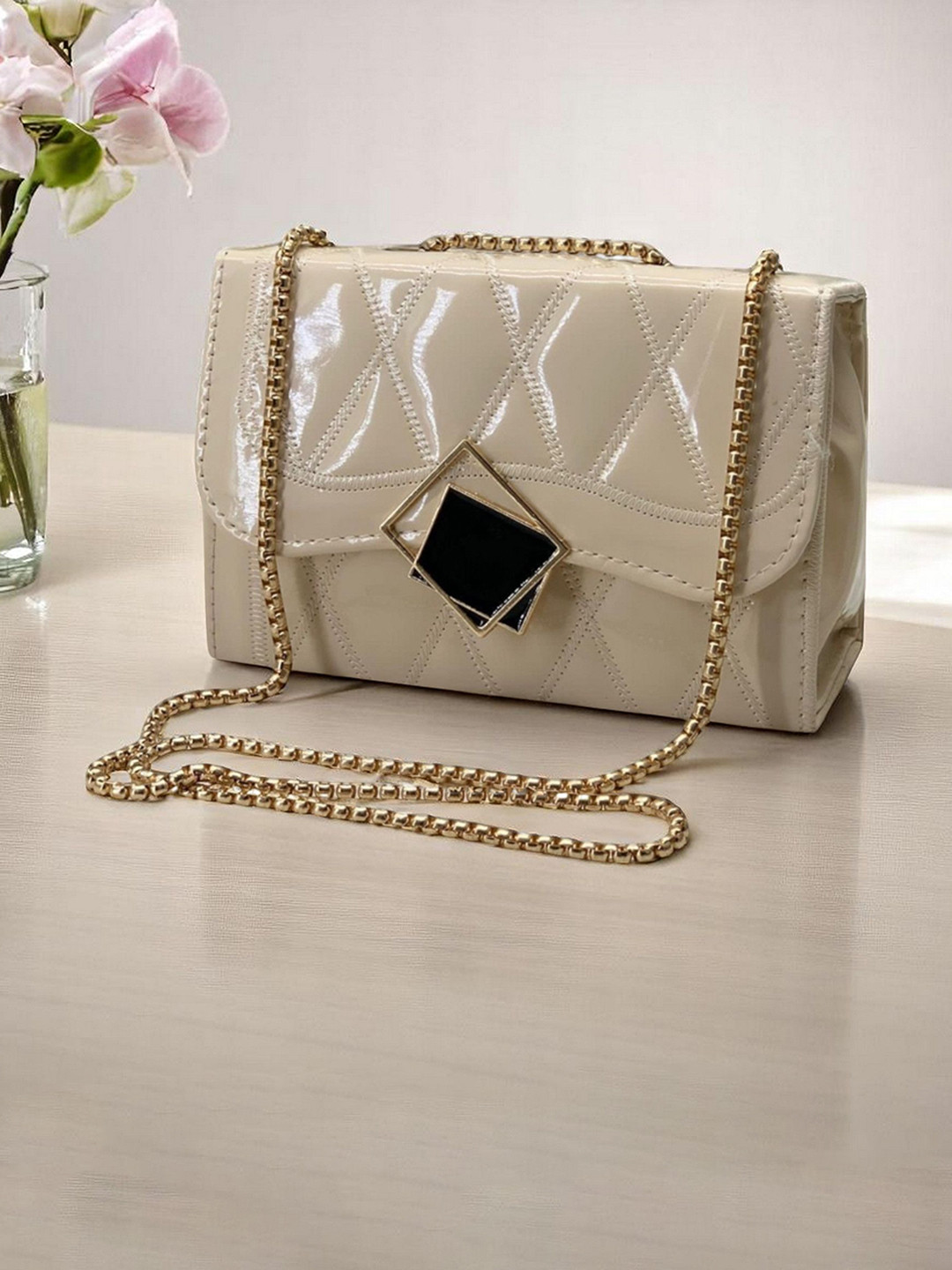 CLARIS JAMES Women Textured Crossbody Quilted Sling Bag