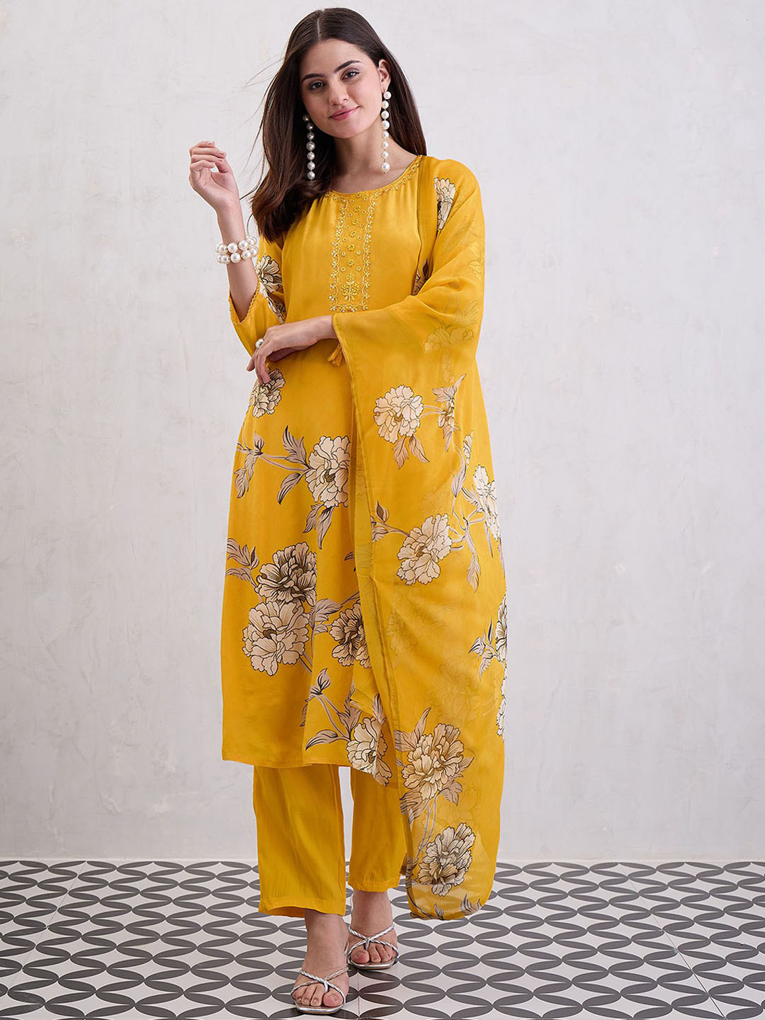 CHETI WOMEN NATURAL CREPE KURTA SET
