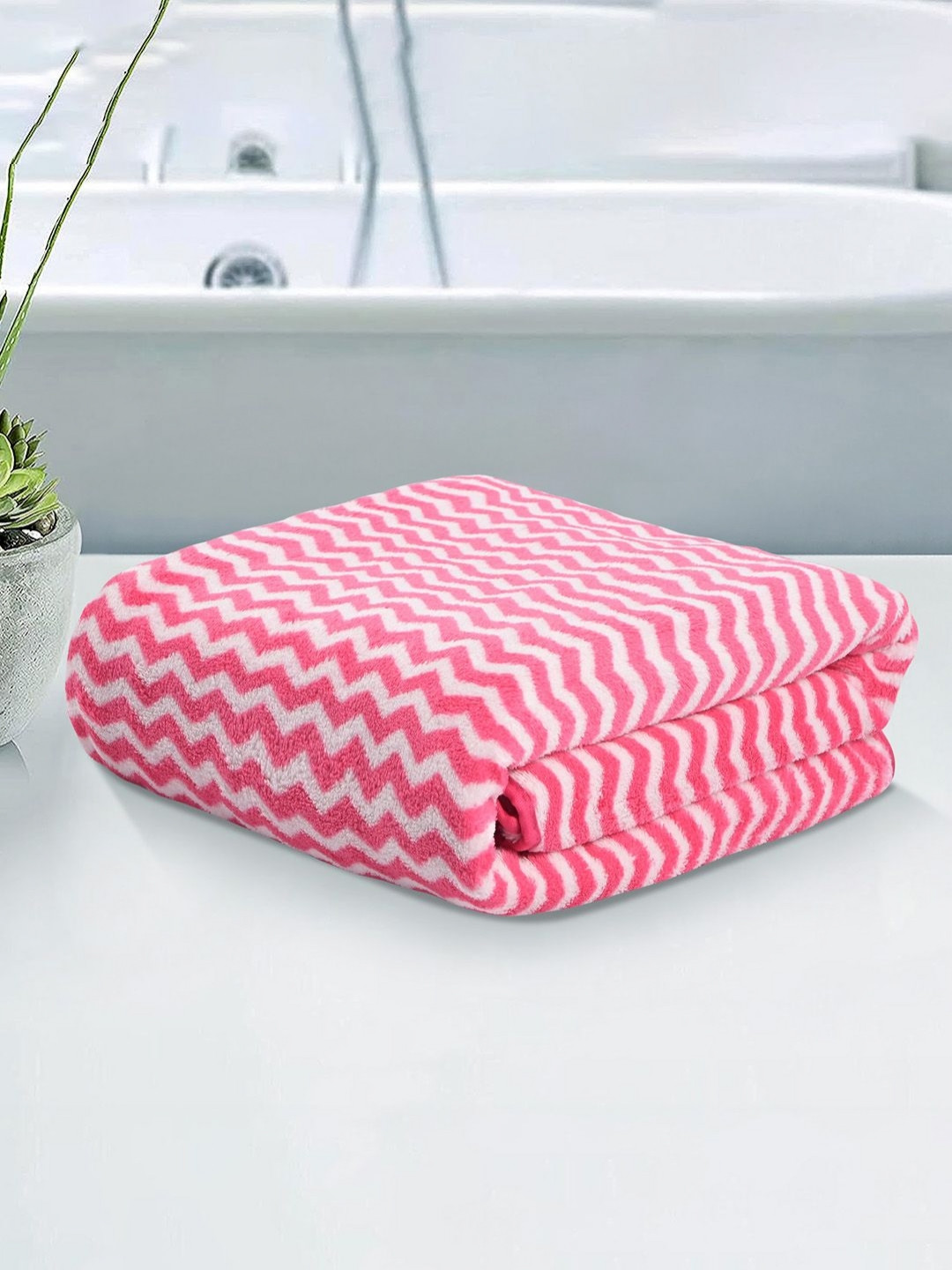 Myntra Elegant Homes Pink & White Chevron Microfiber 400 GSM Bath Towel