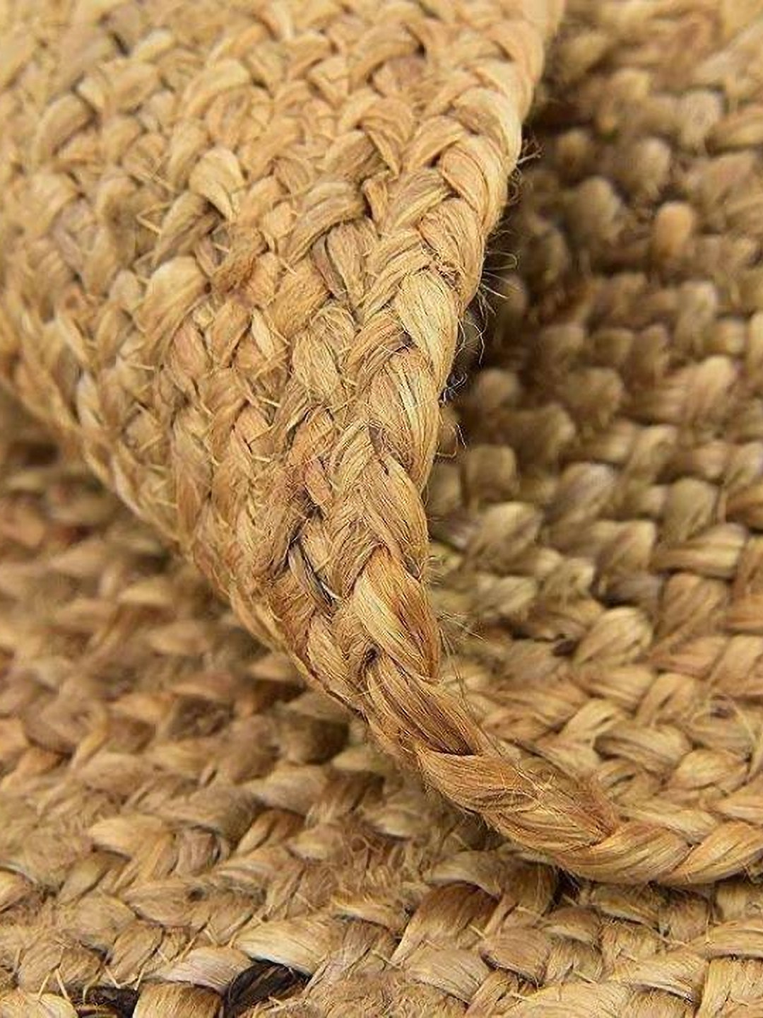Handmakers Beige Braided Jute Round Floor Mat