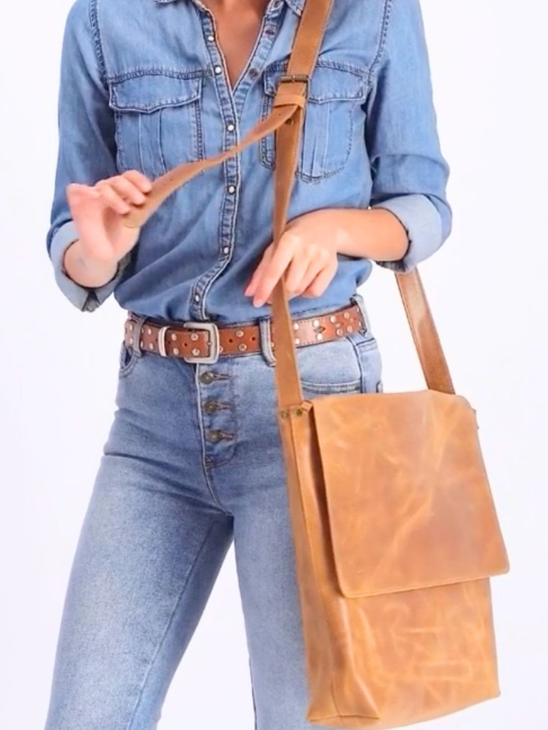 STRUTT Women Solid Shopper Leather Sling Bag