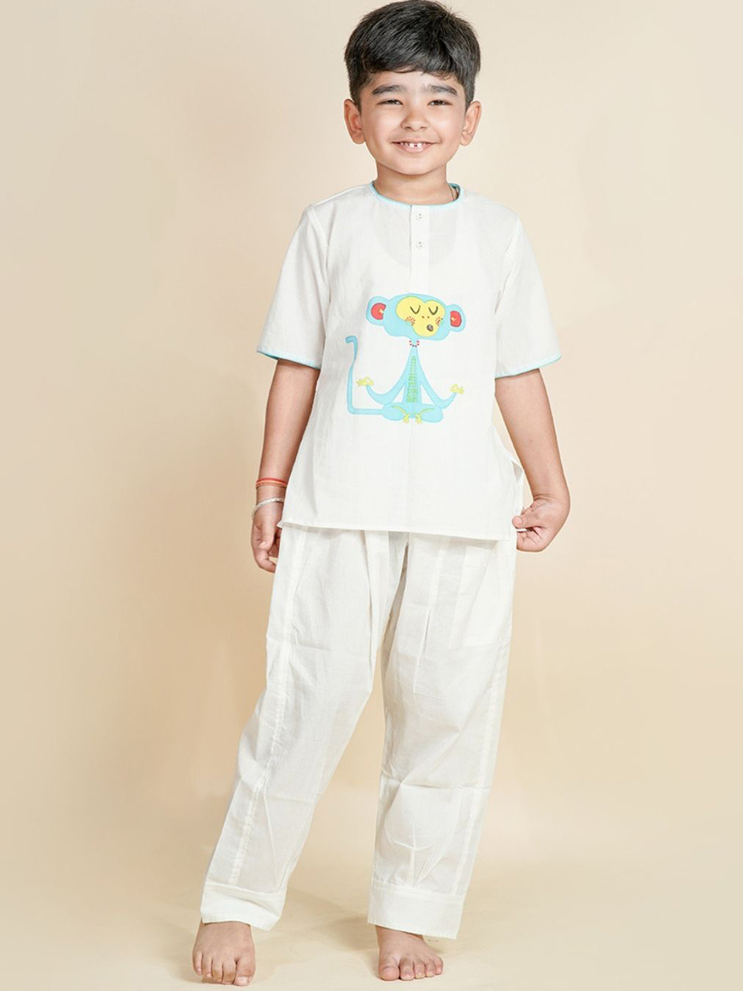 Chanda Mama Boys Graphic Printed Pure Cotton Kurta with Pyjamas