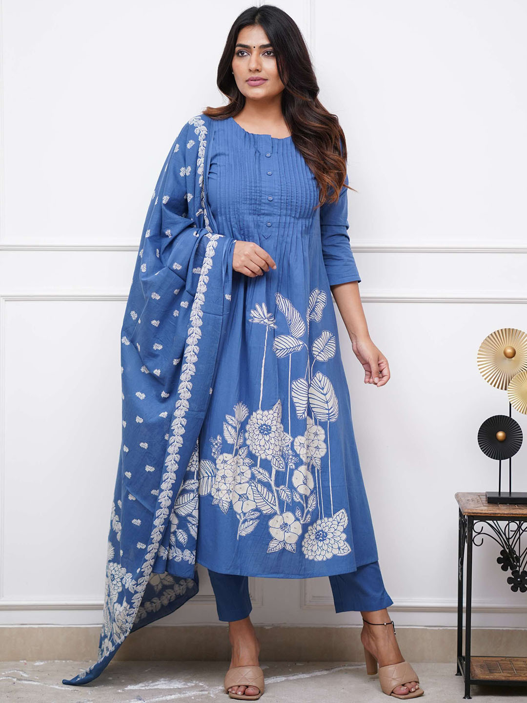 GoSriKi Floral Printed Pin Tucks A-Line Kurta With Trousers & Dupatta