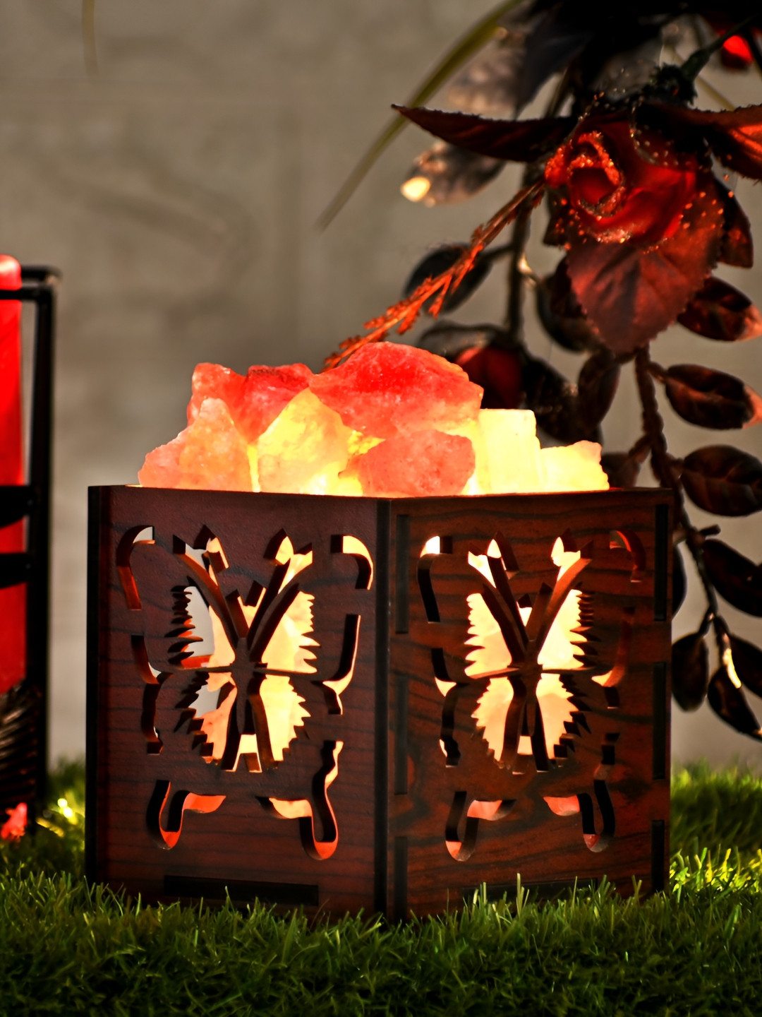 GLOBAL AROMA Basket Rock Salt Brown Wooden Butterfly Square Table Lamp