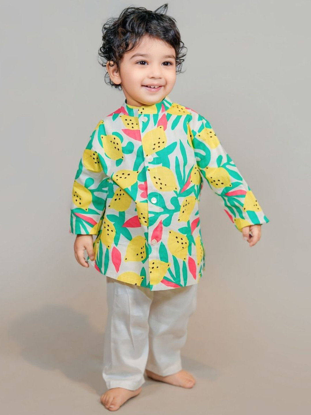 Chanda Mama Boys Floral Printed Mandarin Collar Straight Pure Cotton Kurta With Pyjamas