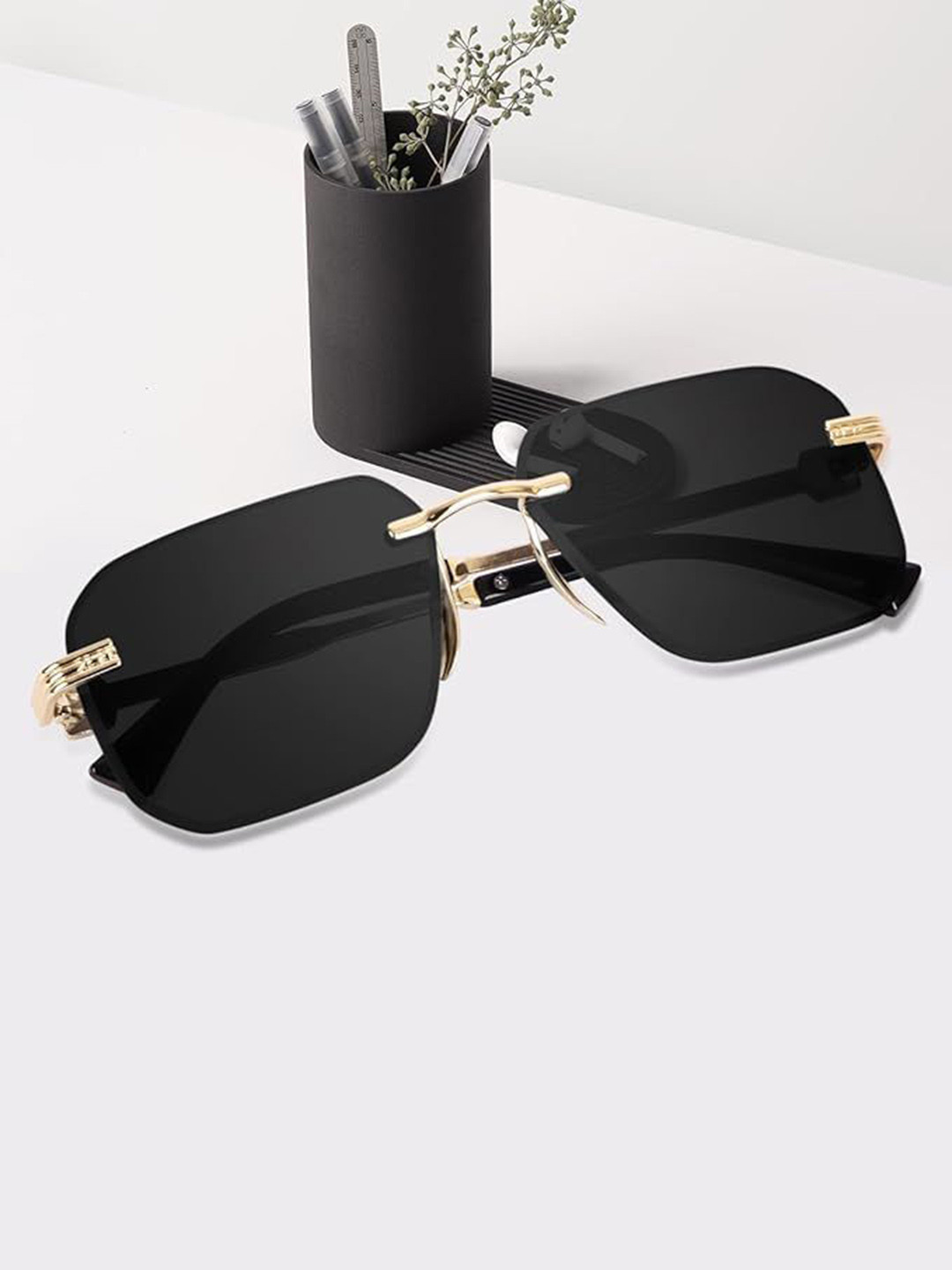 CREEK Unisex Oval Sunglasses with UV Protected Lens CRH 5580 GOLD BLACK