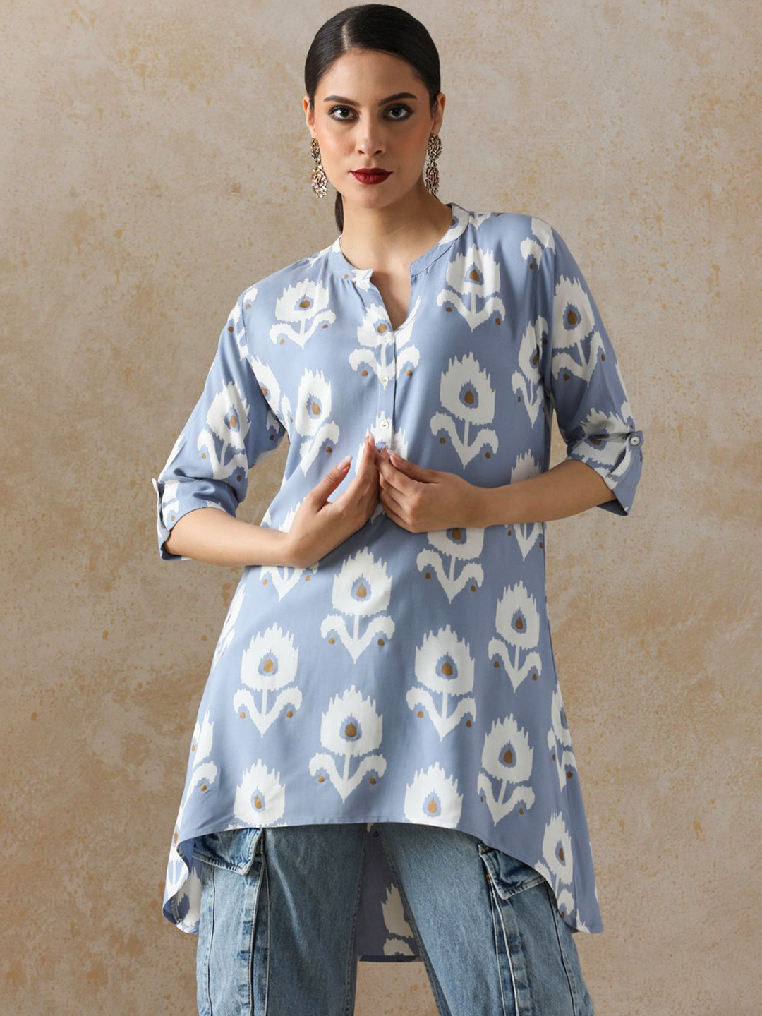 Moara Ethnic Motifs Print Roll-Up Sleeve High-Low Top