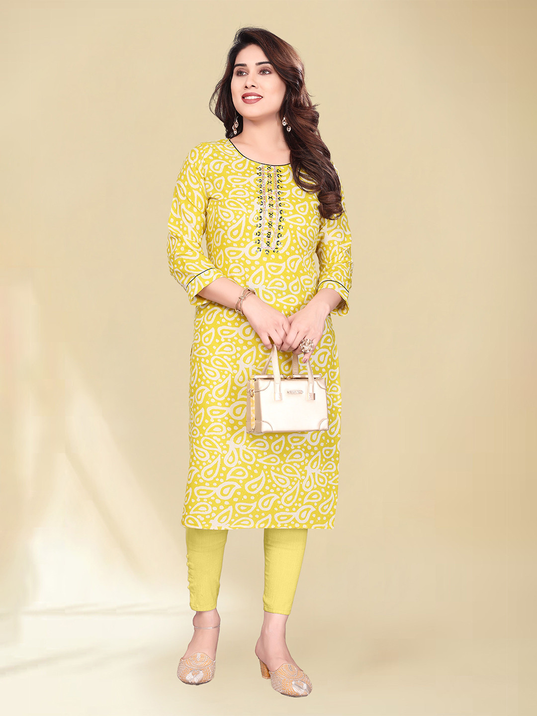 SIMPLYETHNIC Women Floral Printed Daily Cotton Straight Kurta