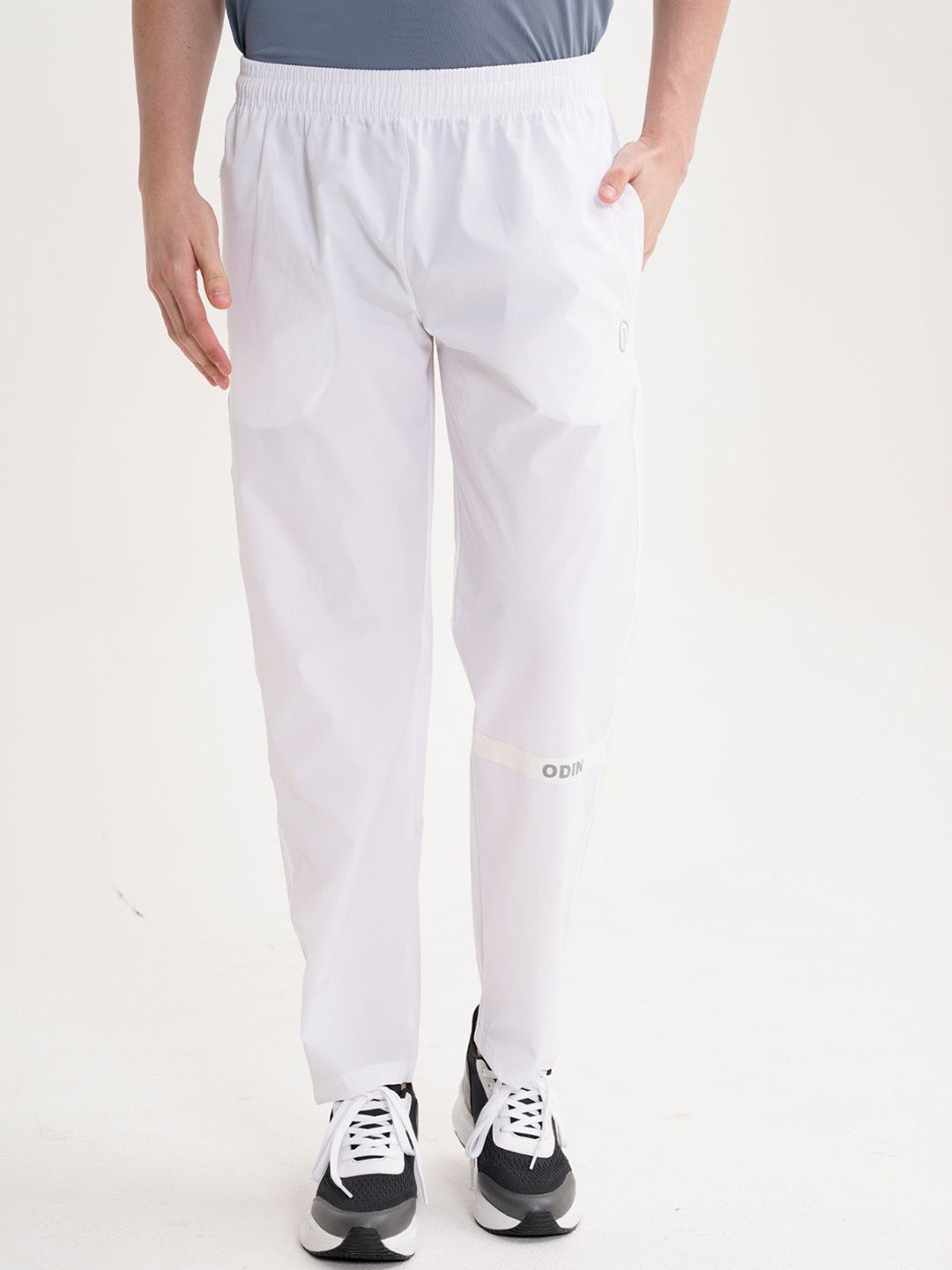 OI ODIN INDIA Men Mid-Rise Track Pant