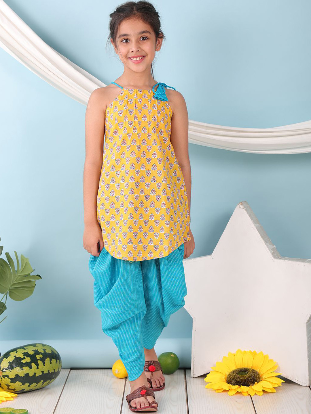 Sangria Girls Floral Printed Pure Cotton Kurti & Dhoti Pant Set