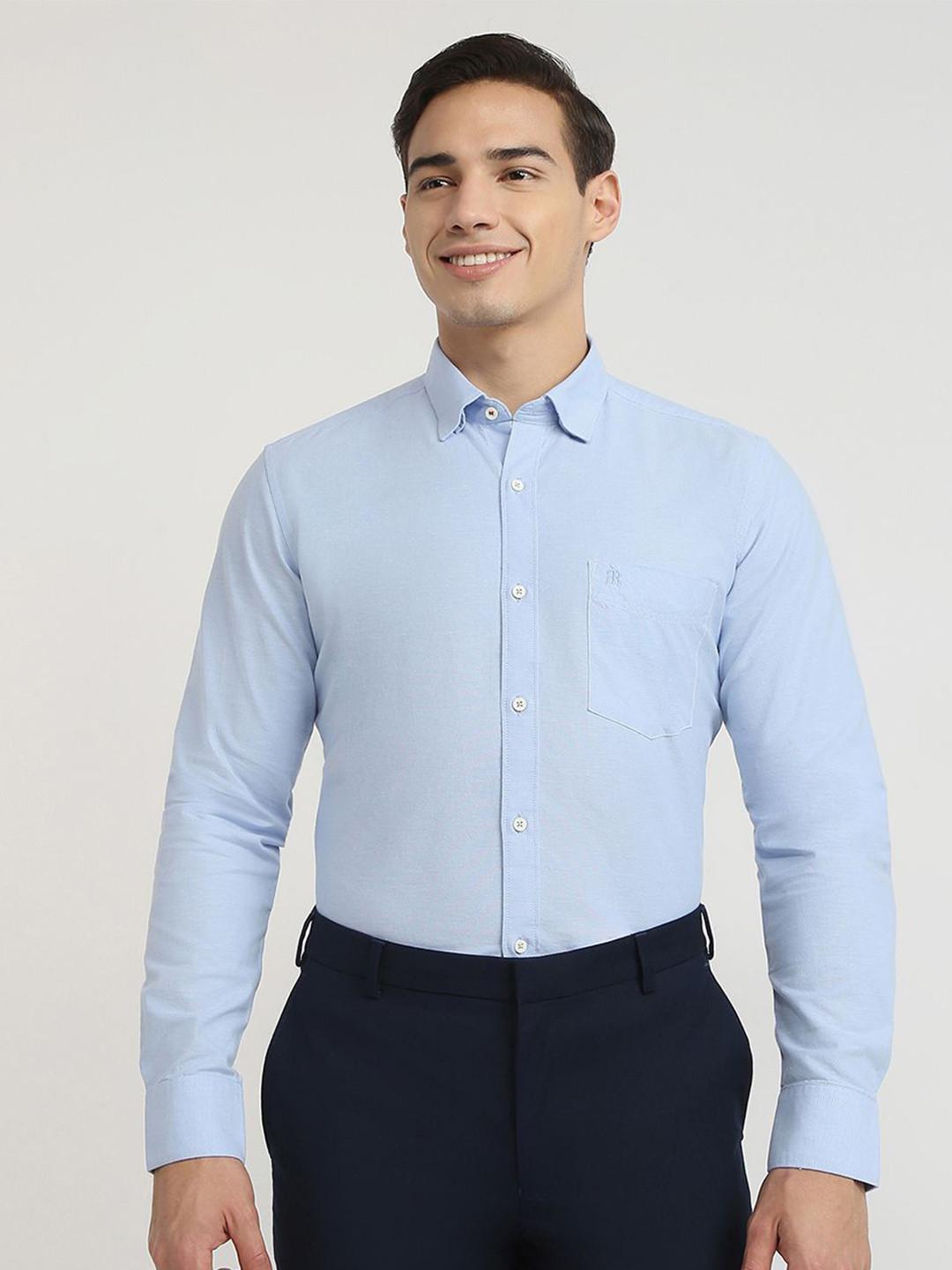 Raymond Men Solid Spread Collar Cotton Formal Shirt