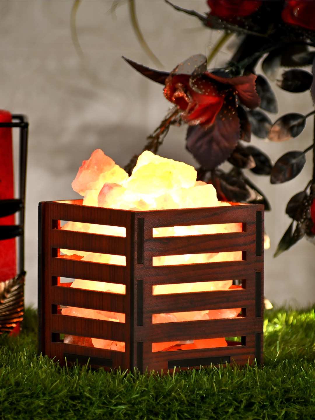 GLOBAL AROMA Brown Square Wooden Table Lamp