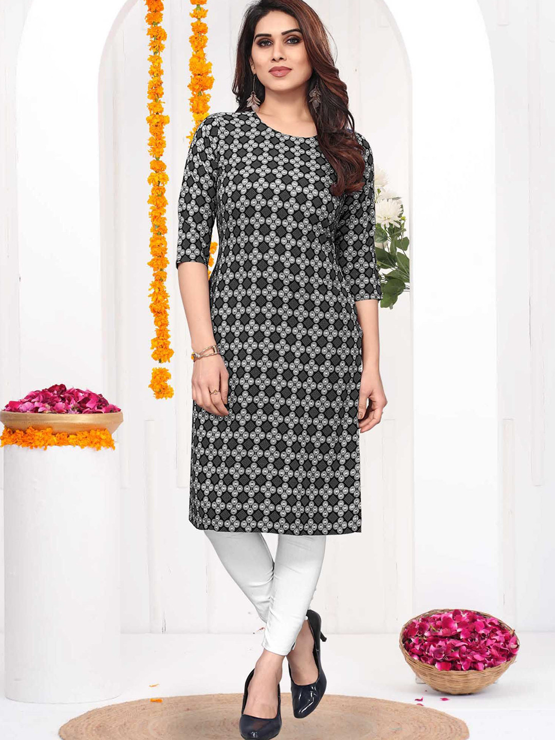 Moda Rapido Women Geometric Printed Daily Straight Kurta