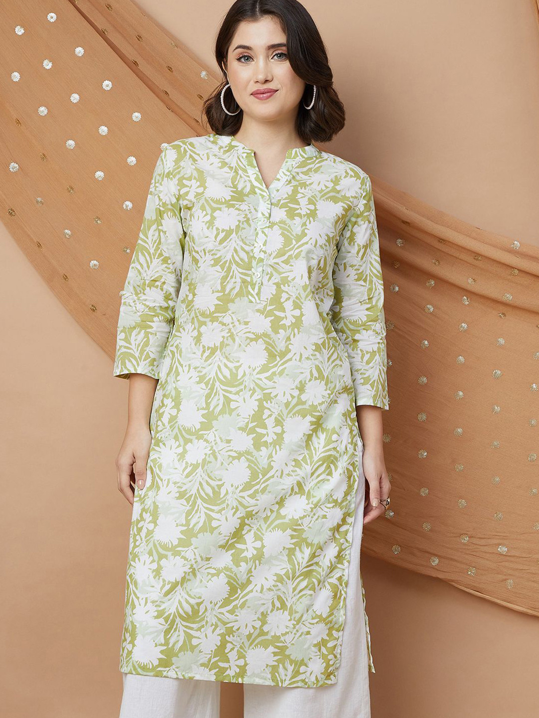Melange by Lifestyle Women Floral Printed Daily Cotton Straight Kurta