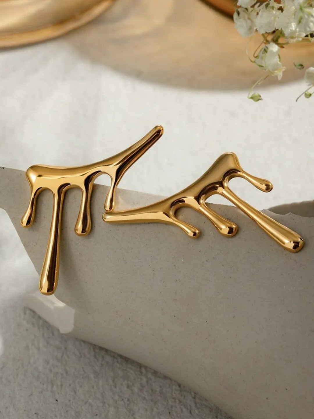 JEWILLEY Stainless Steel Gold-Plated Contemporary Shaped Anti Tarnish Lava Studs