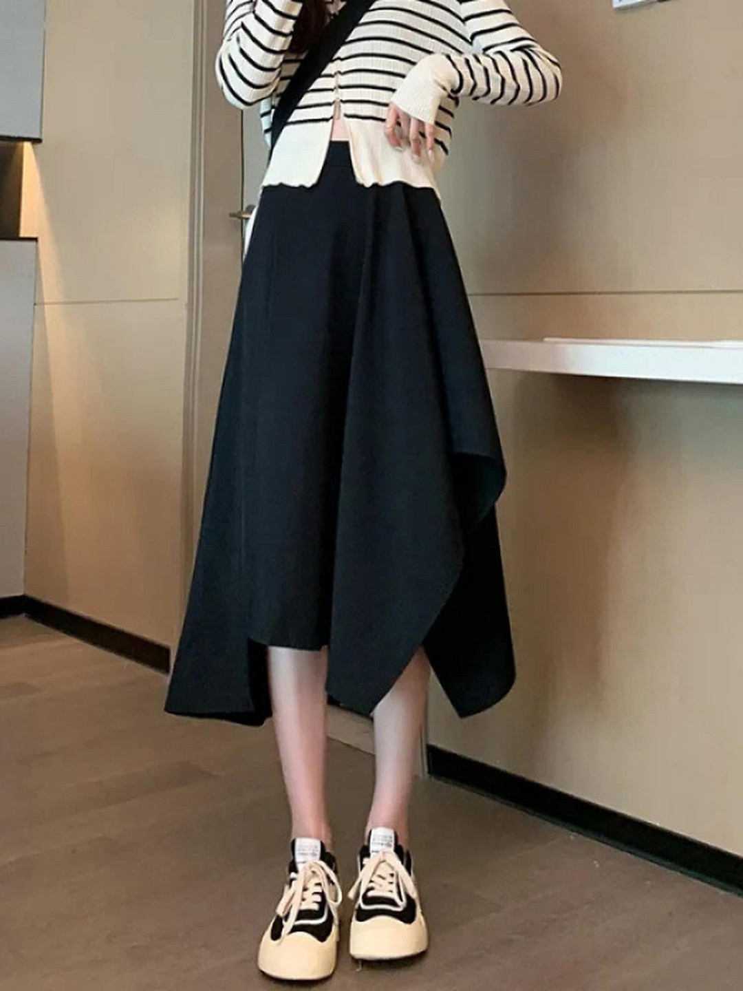 Outzidr Assymetric Flared Skirt