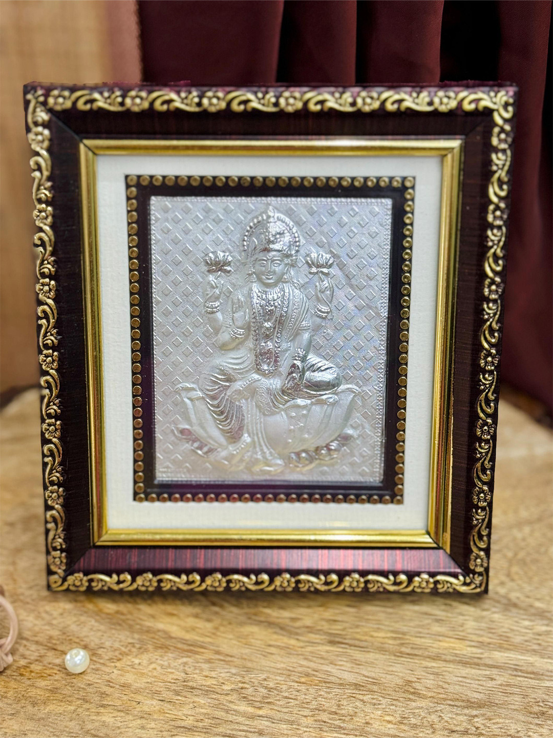 ABDESIGNS White & Silver Toned Goddess Laxmi Table Photo Frame