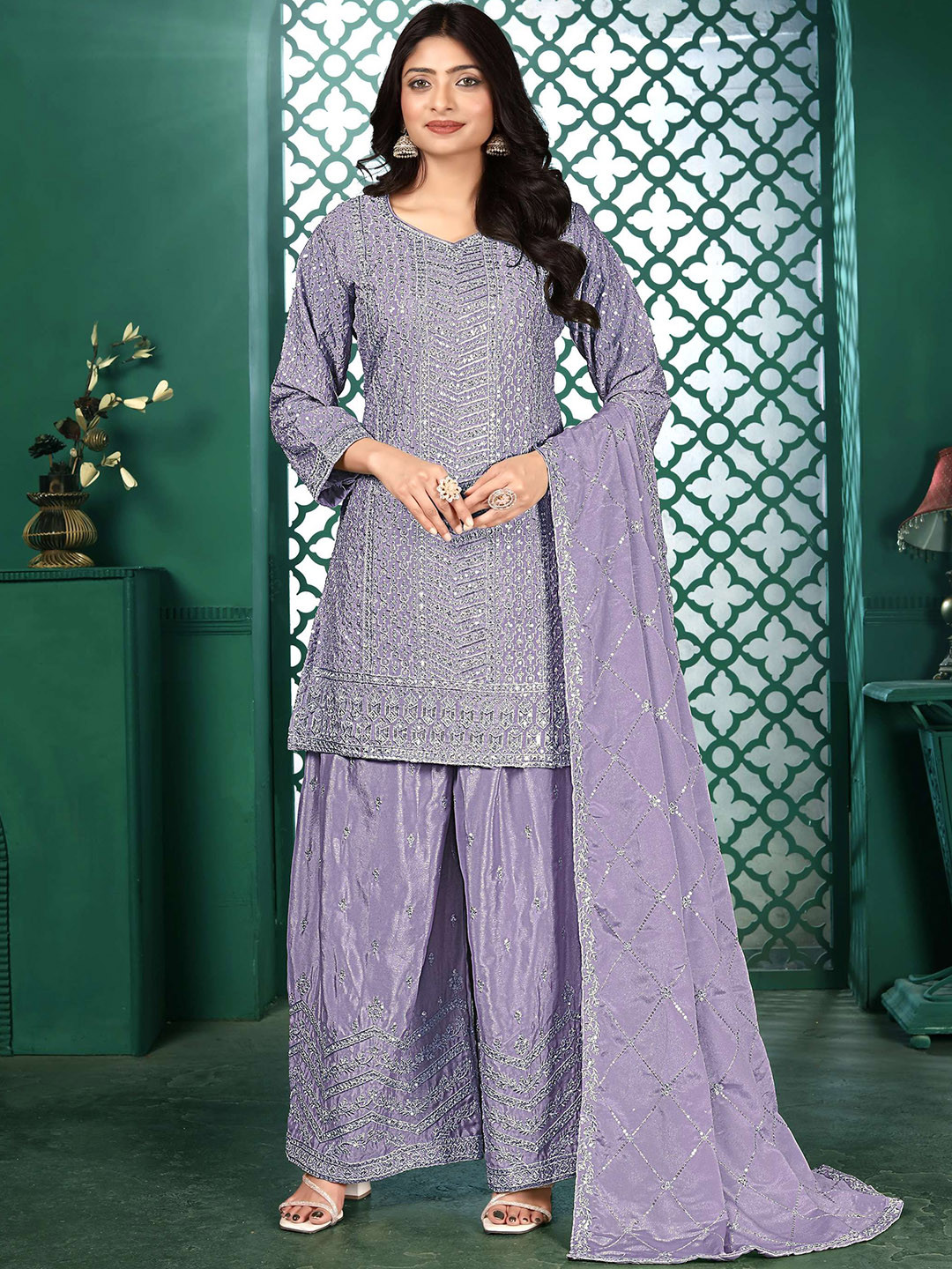 Miss Ethnik Women Ethnic Motifs Embroidered Kurti with Palazzos & With Dupatta