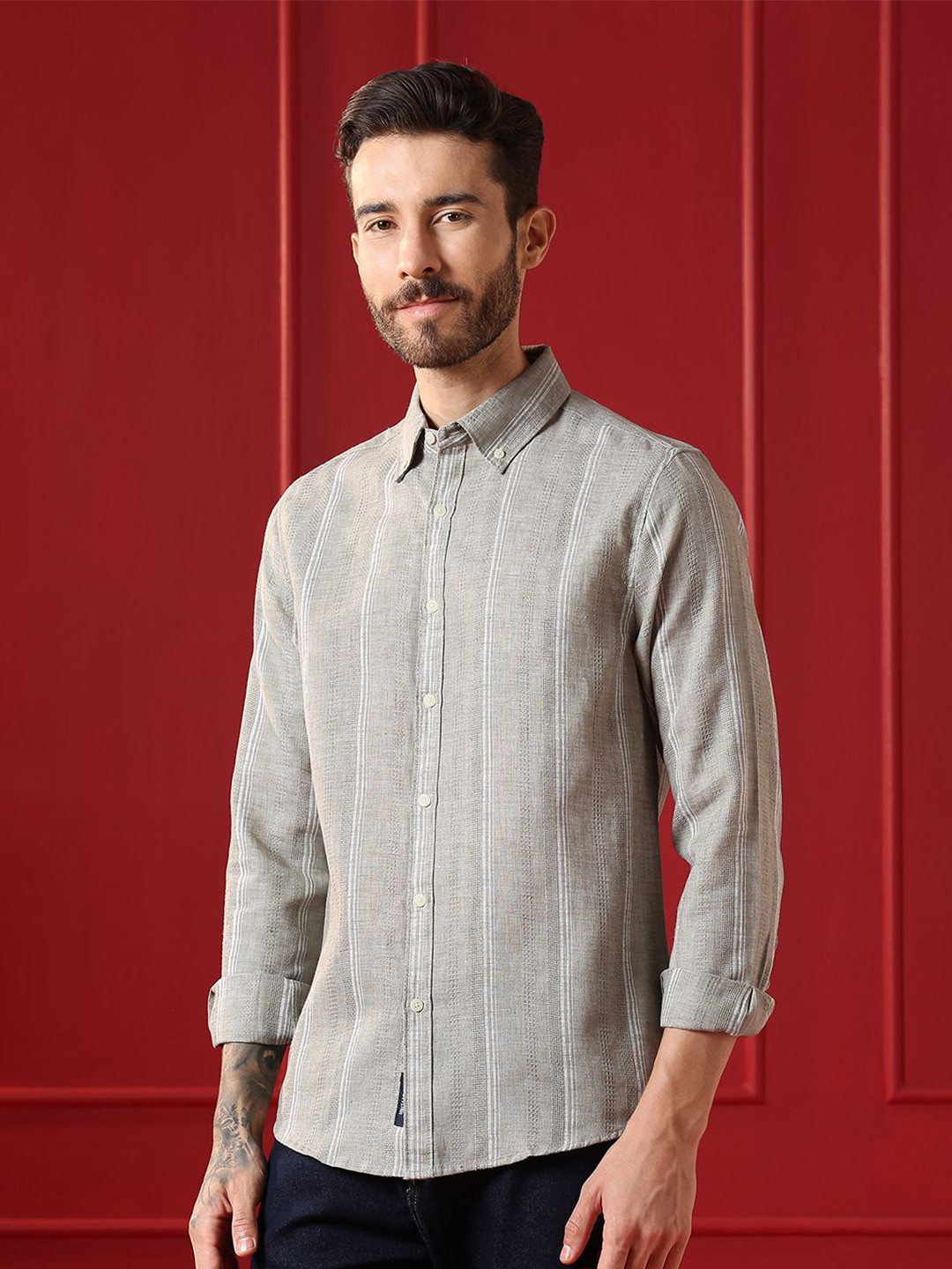 VALEN CLUB Men Vertical Striped Button-Down Collar Casual Shirt