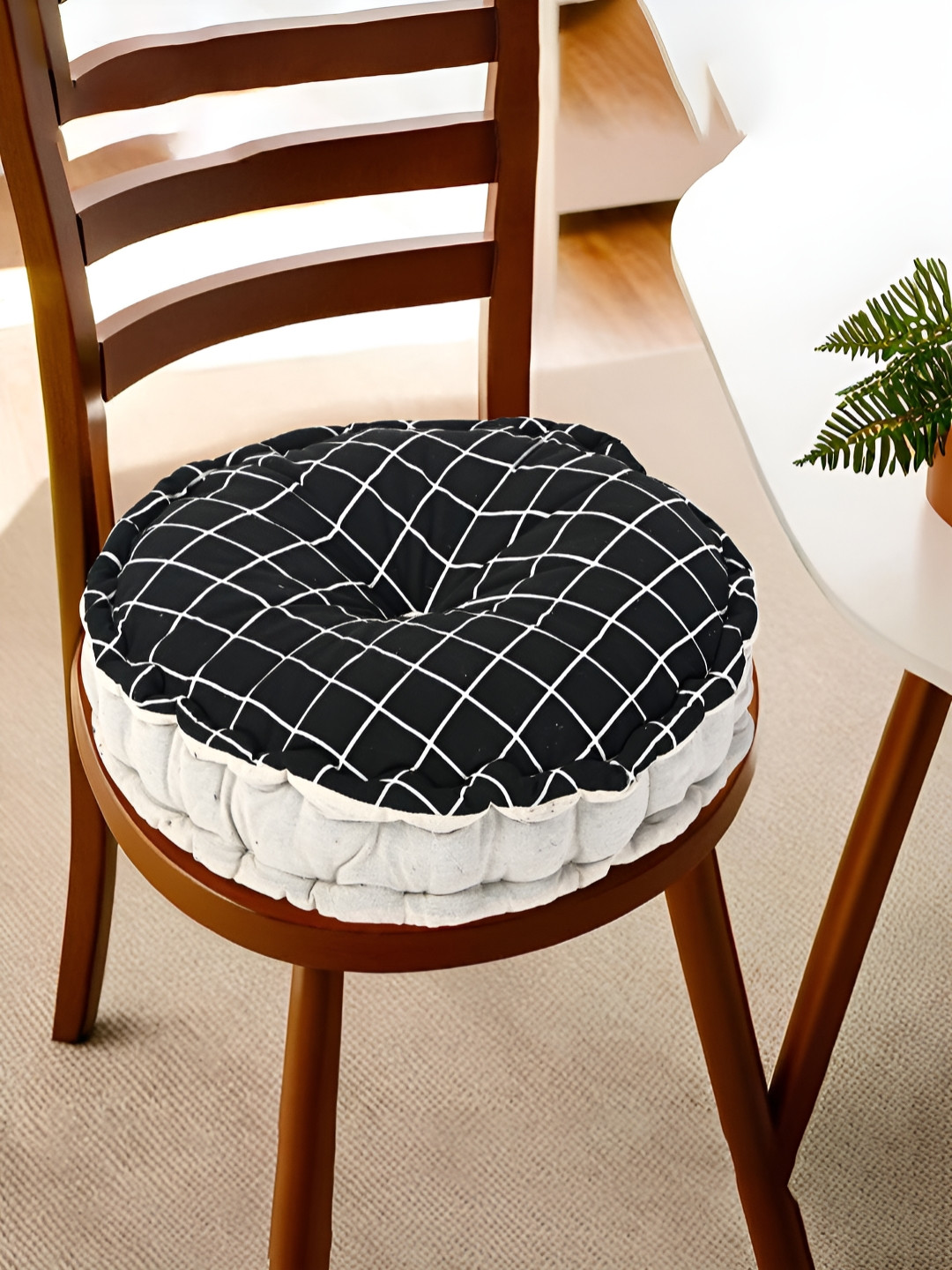 Myntra Elegant Homes Black Checked Cotton Sitting Round Chair Cushion Pad